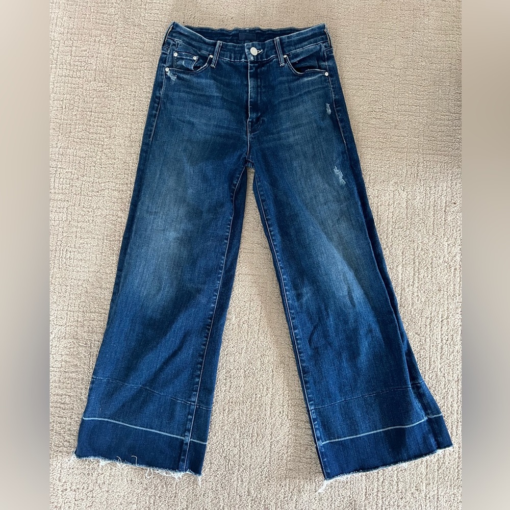 Mother Denim “The Roller Crop Undone Wide Hem” size 27 Color Dark Graffitti